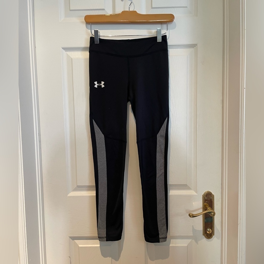 Youths Under Armour leggings